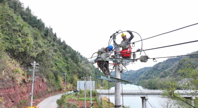 其中马王溪村电力便民服务点被评定为国网湖南省电力有限公司“村网共建”电力便民服务示范点